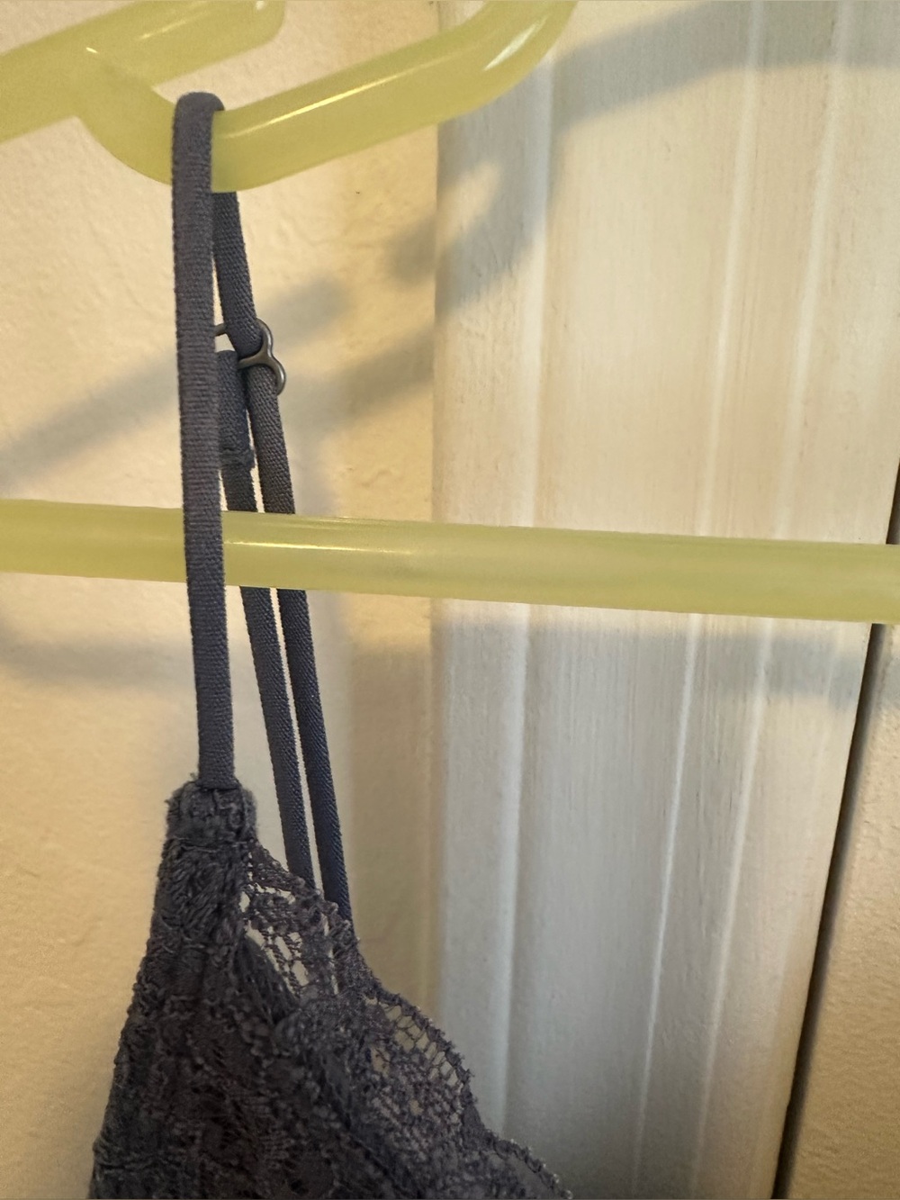 Hollister teen girls dark grey camisole tank top size XSmall - Picture 3 of 15